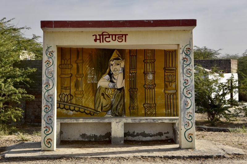 Bus Stops at Jodhpur Road
